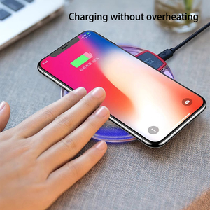 <span class=keywords><strong>Chargeur</strong></span> sans fil magnétique ignifuge 15W, style cristal blanc, transparent, portable, station de charge rapide de bureau pour smartphones - Product Image 6