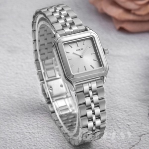 Nuovo Orologio di Lusso da Donna al Quarzo dal Design alla Moda con Cinturino in Acciaio Inox e Quadrante Quadrato - Product Image 4