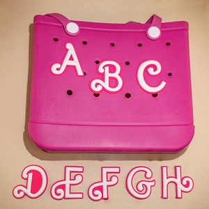 Chất lượng cao lớ<span class=keywords><strong>n</strong></span> 3 inch PVC bãi biể<span class=keywords><strong>n</strong></span> Tote Túi chè<span class=keywords><strong>n</strong></span> mạnh mẽ 3D tiếng Anh Thư trang trí quyế<span class=keywords><strong>n</strong></span> rũ chất lượng cao kích thướ<span class=keywords><strong>c</strong></span> lớ<span class=keywords><strong>n</strong></span> bogg Túi - Product Image 2