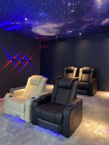 सफेद + काले बड़े आकार सिनेमा एकल सीट कुर्सी घर सिनेमा सोफे वास्तविक चमड़े के घर थिएटर फर्नीचर इलेक्ट्रिक रिक्लियर सोफा - Product Image 5