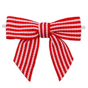 Cinta de grogrén Gordon Ribbons a rayas rojas y blancas para envolver regalos, decoración de pasteles, manualidades y la elaboración de lazos. - Product Image 6