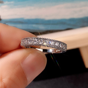 Anello di Coppia con Zirconi per Uomo e Donna, Elegante Gioiello da Dito alla Moda - Product Image 4