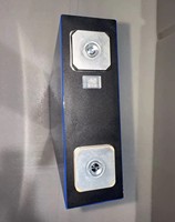 Cellule de batterie prismatique LiFePO4 Sunwoda 3.2V 684Ah 2.1kWh 10000 cycles LFP pour stockage d'énergie à grande échelle (BESS) en conteneur pour réseau solaire