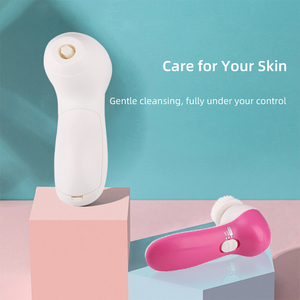 Alat Pembersih Wajah 4-in-1 Dua Kecepatan, Sikat Pengelupas Lembut untuk Semua Jenis Kulit - Product Image 3