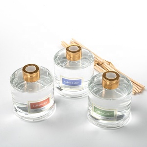 200ml nước hoa tinh tế tùy chỉnh chất lượng cao trong chai thủy tinh trong suốt. Hương thơm lâu dài và tươi mát. - Product Image 2