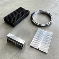 Profils de dissipateur thermique en aluminium extrudé légers, résistants à la corrosion, traitement personnalisé en profondeur