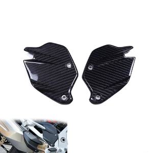Protection de talon en fibre de carbone sèche 3K, finition brillante, tissage sergé, légère, résistante aux rayures, pour repose-pieds latéraux, compatible F900R F900XR - Product Image 1