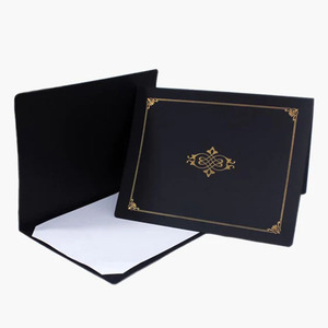 Titulaires de diplômes en relief en feuille d'or classique Couverture de certificat en papier imprimé pour le dépôt de produits avec logo personnalisé - Product Image 4