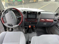 Voiture d'occasion à vendre Toyota Land Cruiser Pickup / Toyota Land Cruiser 79 Pickup d'occasion pas cher, haute qualité, bien entretenue