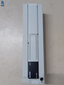 PLC FX3U-128MT/ES-A20 de 64 Entradas y 64 Salidas con Salida de Transistor para Automatización Industrial - Product Image 1
