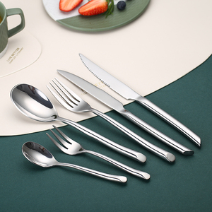 Ensemble de <span class=keywords><strong>vaisselle</strong></span> <span class=keywords><strong>complet</strong></span> de luxe réutilisable en acier inoxydable moderne argenté 18/10 pour restaurants - Product Image 2