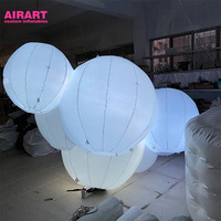 Décoration d'événements festifs avec des nuages gonflables LED, ballon nuage gonflable pour l'affichage