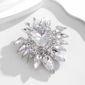 Spilla a Fiore in Lega Placcata Oro con Strass e Cristalli, per Bambini e Donne, per Feste, Matrimoni, Moda, Stile Retrò, Regalo, Vendita all'Ingrosso - Product Image 3