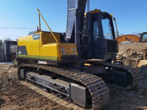 รถขุดตีนตะขาบ Volvo EC210 มือสอง น้ำหนัก 21 ตัน เครื่องยนต์ Volvo แท้ ระบบไฮดรอลิกขนาดกลาง ชั่วโมงการทำงานต่ำ โครงสร้างแข็งแรง ทนทาน - Product Image 6