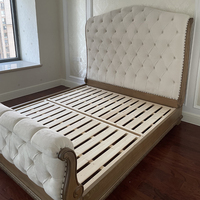 Lit Chesterfield en bois de style américain pour meubles de chambre à coucher Lit double King Size en bois massif