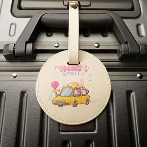 Etiquetas de equipaje de cuero PU impresas al por mayor con logotipo personalizado para tarjetas de embarque y pasaportes, uso transfronterizo - Product Image 3