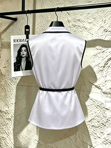 Chaleco tipo blazer sin mangas para mujer, chaleco con solapa y ribete en contraste con cinturón - Product Image 3