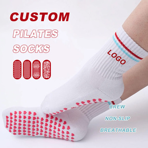 Calzini da Pilates in Cotone ad Asciugatura Rapida con Suola Antiscivolo Personalizzabile e Logo Gratuito, Confezione Inclusa per Set Regalo Pilates Retreat - Product Image 1