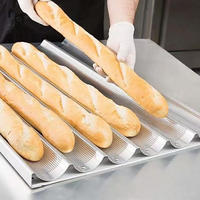 Loyang roti Baguette Prancis paduan aluminium, untuk memanggang roti Prancis dengan lubang tahan panas, nampan memanggang roti 5 roti