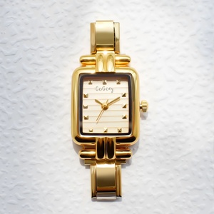 Montre à Quartz Carrée Vintage Européenne et Américaine pour Femme, Bracelet DIY Décontracté Tout-Assorti, en Acier Inoxydable, Vente en Gros, Meilleures Ventes - Product Image 5