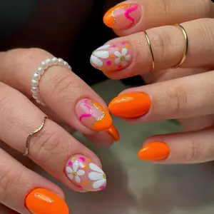 Hot selling designer press on nails Orange five petal flower Nail Tips Removable Manicure Press On fake Nail Tips