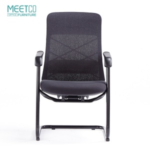 Chaise de bureau ergonomique moderne avec pieds en acier inoxydable, chaise de conférence exécutive en maille, matériau bois pour usage professionnel - Product Image 4