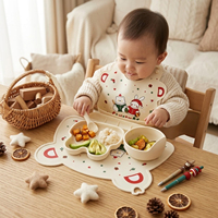 Ensemble d'alimentation pour bébé en silicone de qualité alimentaire, motif dessin animé de Noël, avec bavoir imperméable, tapis de table, bol à ventouse et assiette, vaisselle personnalisée