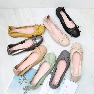 جلد أصفر نسائي مريح بنعل ناعم عصري للاستخدام اليومي والقيادة - Product Image 6