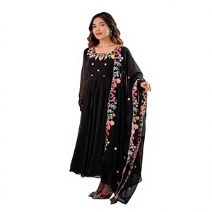 Presentando la nueva colección de diseñadores en tejido georgette sintético con bordados, conjunto de vestido y dupatta completamente cosido, listo para usar. - Product Image 1