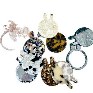 Custom Logo Hoge Kwaliteit Cartoon Dierlijke Vorm Cellulose Acatate Kleine Handzakspiegel In Konijnenontwerp - Product Image 3