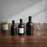 Bouteille de vodka en verre noir mat 750 ml Super Flint Nordic Spirit avec bouchon en liège et diffuseur imprimé personnalisé