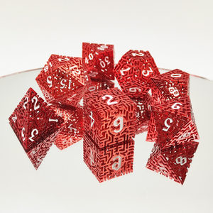 ชุด D10 D20โลหะกลวงสีดำแบบกำหนดเองสำหรับ D & D RPG ถาดลูกเต๋าหลายด้านคริสต์มาสพร้อมกล่องโลหะสวมบทบาท