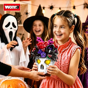 WOMA TOYS (8817) Blocs <span class=keywords><strong>de</strong></span> construction Fleur des Tous les Âmes Crâne, Briques Bouquet <span class=keywords><strong>de</strong></span> Roses Halloween, Décoration Créative, Cadeau <span class=keywords><strong>de</strong></span> Fête, Jouet - Product Image 3