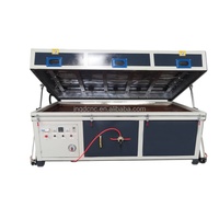Machine de thermoformage sous vide personnalisable en ABS, PVC, acrylique et Corian pour la fabrication de baignoires et de plans de travail de cuisine