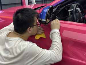 تغيير لون الطلاء الأصلي التفاف السيارة الأسود الفينيل فقاعة الهواء اللامع خالية من فيلم تزيين السيارة التفاف السيارة الفينيل - Product Image 5