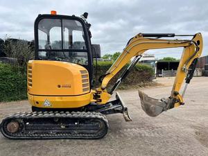 Excavatrice d'occasion en bon état CAT 302, mini-excavatrice Caterpillar d'occasion 1 2 3 tonnes, excavatrice hydraulique Cat302 301 303 à vendre - Product Image 2