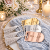 Panneau de table arqué en acrylique doré personnalisé avec pompon, carte d'invitation de mariage, étiquette de bagage, marque-place, décorations de mariage DIY