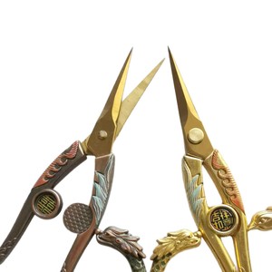 Ciseaux vintage brodés dragon, 4,2 pouces, en acier inoxydable, élégants, plaqués <span class=keywords><strong>or</strong></span>, gravés, pour artisanat DIY - Product Image 3