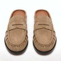 Mules en cuir style Yichang - Chaussures décontractées confortables pour femmes, à bout fermé, à enfiler, avec semelle texturée et empeigne plissée