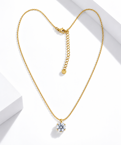 สร้อยคอจี้เพชรคิวบิกเซอร์โคเนียชุบทอง 18K ทรงกลมเจียระไนแบบบริลเลียนท์ ตัวเรือนแบบกรงเล็บ พร้อมสายแบบกล่อง สไตล์คลาสสิก เหมาะสำหรับทุกเพศทุกวัย สวมใส่ได้ทุกวัน - Product Image 1