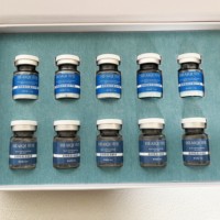 Un meilleur sérum de peptide de cuivre bleu réparateur avec Derma Roller Boost pour raffermir le peptide anti-rides pour le visage