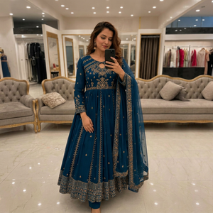 Robe Anarkali bleue brodée en polyester pour femme, longueur ras du sol, tenue traditionnelle indienne et pakistanaise pour mariage, coupe ample - Product Image 1