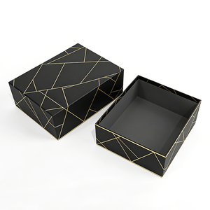 Boîtes d'emballage cadeaux en papier rigide avec couvercle et base noirs personnalisés avec logo pour vêtements de vente au détail - Product Image 6