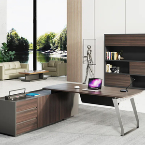 Escritorios de Oficina Ejecutivos Modernos de Madera en Forma de L, de Alta Calidad, Italianos, de Lujo, Únicos, Convertibles, Mesa para Directores Generales - Product Image 1