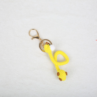 Porte-clés en crochet faits main en gros, animaux à long cou, pendentifs mignons tissés, accessoires de sacs, ornements suspendus pour voitures