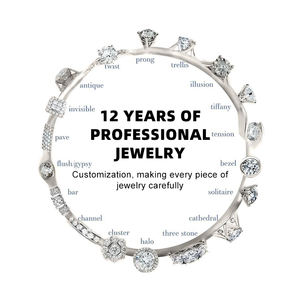 Op maat gemaakte luxe fonkelende CZ rhodium vergulde S925 sterling zilveren trouw- en verlovingsring met kunstmatige eeuwigheidsdiamant voor vrouwen - Product Image 6