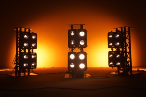 Mới IP65 <span class=keywords><strong>2</strong></span> mắt <span class=keywords><strong>blinder</strong></span> ánh sáng DMX B2 <span class=keywords><strong>blinder</strong></span> 2x300W COB khán giả ánh sáng LED Đèn sân khấu không thấm nước B2 <span class=keywords><strong>blinder</strong></span> IP Pan phong trào - Product Image 4