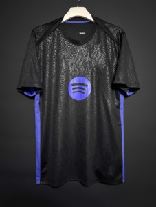 เสื้อฟุตบอลทีมเหย้าปี 2025 รุ่นแฟนบอลสำหรับผู้ชาย ชุดฟุตบอลเด็กพร้อมดีไซน์คลาสสิก - Product Image 1