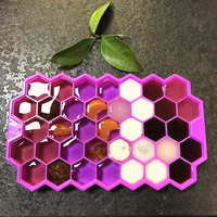 Usine directe sans BPA 37 barres de glace en silicone en nid d'abeille plateau à glaçons écologique réutilisable avec couvercle en gel de silice pour whisky