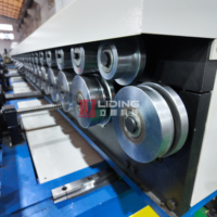 Machine de formage à froid de brides de conduits d'air à haute efficacité - Type PDF3 Duplex pour une intégration automatisée sans soudure en ligne